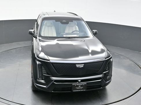 New 2026 Cadillac Vistiq Sport AWD/4WD image 17