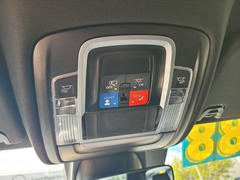 Used 2024 RAM 1500 Laramie RWD image 22