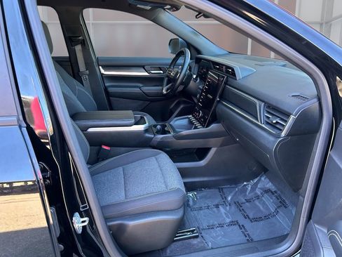 Used 2025 GMC Terrain Elevation AWD/4WD image 19
