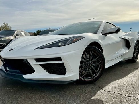 Used 2025 Chevrolet Corvette Stingray Preferred Cpe w/ Z51 Performance Package image 4