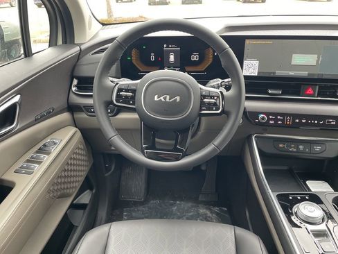 New 2026 Kia Carnival EX image 12