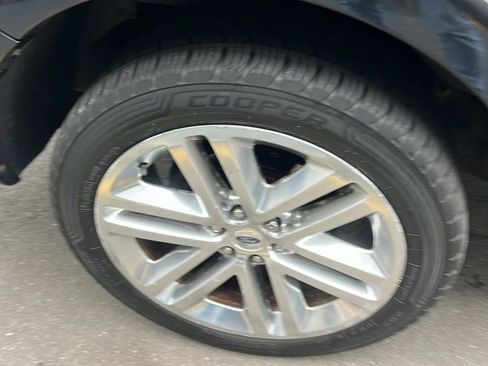 Used 2015 Ford Expedition EL Platinum image 14