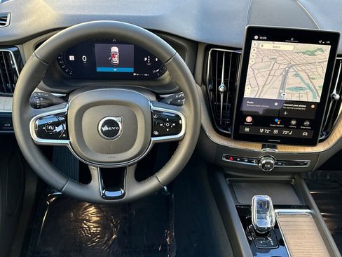 New 2026 Volvo XC60 B5 Core AWD/4WD image 16