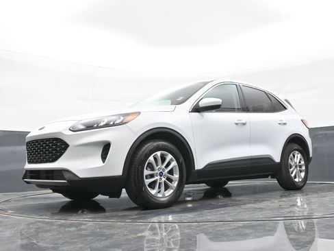 Used 2020 Ford Escape SE AWD/4WD image 44
