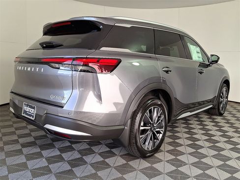 New 2026 INFINITI QX60 Luxe image 6