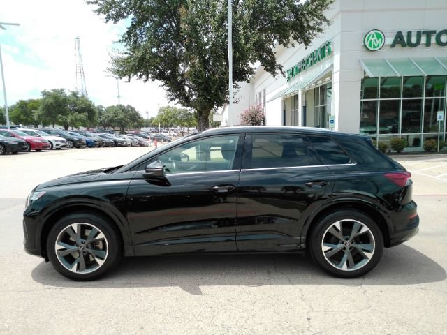 Used 2022 Audi Q4 e-tron Prestige AWD/4WD image 14