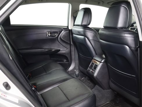 Used 2014 Toyota Avalon Limited FWD image 49