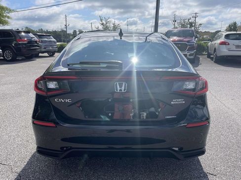 Used 2025 Honda Civic Sport Touring image 4