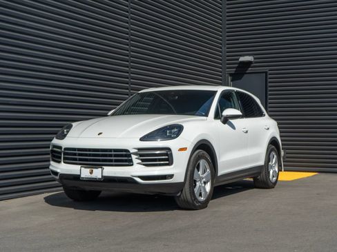 Used 2020 Porsche Cayenne image 1