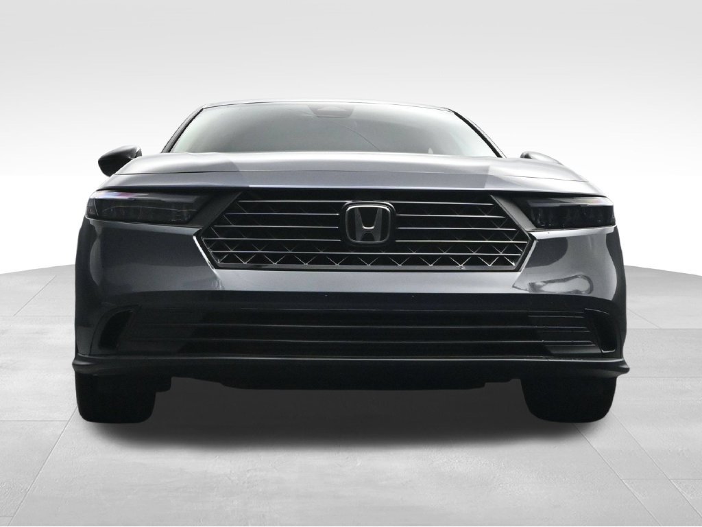 Used 2025 Honda Accord SE image 37