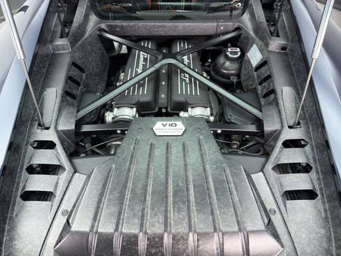 Used 2015 Lamborghini Huracan LP 610-4 AWD/4WD image 20