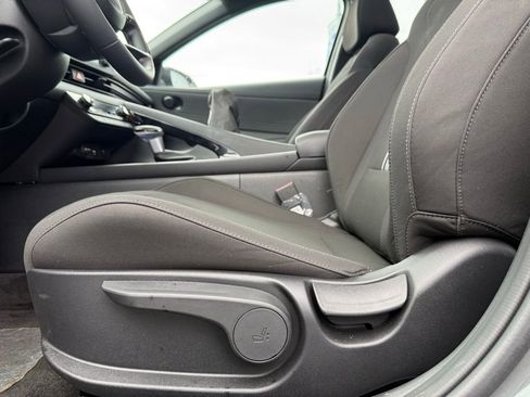 New 2026 Hyundai Elantra SEL Sport Premium FWD image 9
