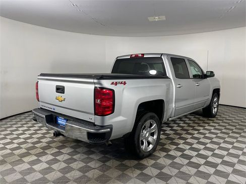 Used 2018 Chevrolet Silverado 1500 LT w/ LT Eassist Package image 23
