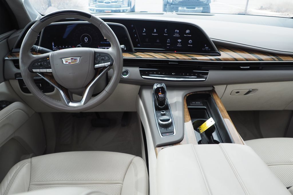 Used 2023 Cadillac Escalade Sport Platinum AWD/4WD image 17