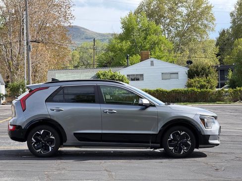 Used 2023 Kia Niro Wind image 4