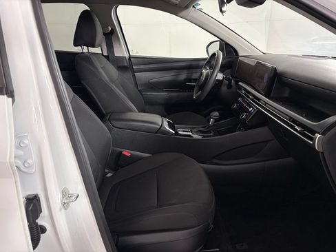 Used 2025 Hyundai Tucson SEL FWD image 47