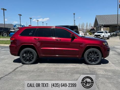 Used 2021 Jeep Grand Cherokee Laredo X AWD/4WD image 6