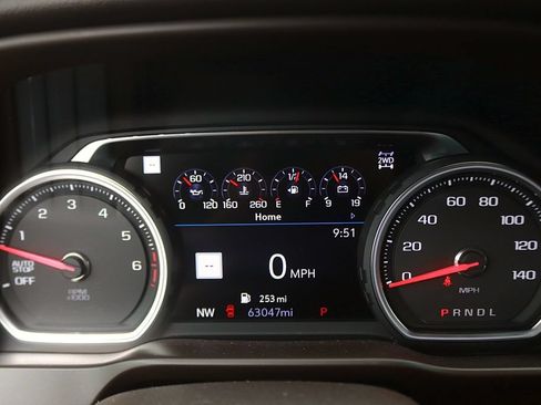 Used 2019 Chevrolet Silverado 1500 LTZ w/ LTZ Premium Package AWD/4WD image 18
