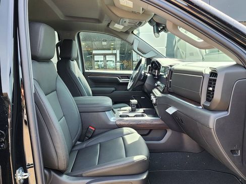 New 2026 GMC Sierra 1500 SLT w/ SLT Premium Plus Package AWD/4WD image 38