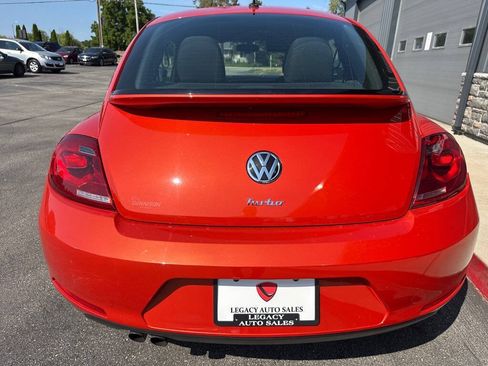 Used 2016 Volkswagen Beetle 1.8T S FWD image 4