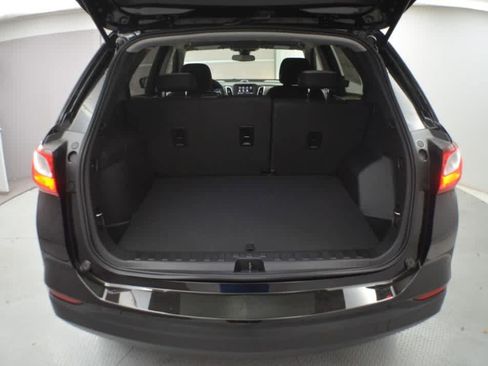Used 2020 Chevrolet Equinox LS FWD image 22