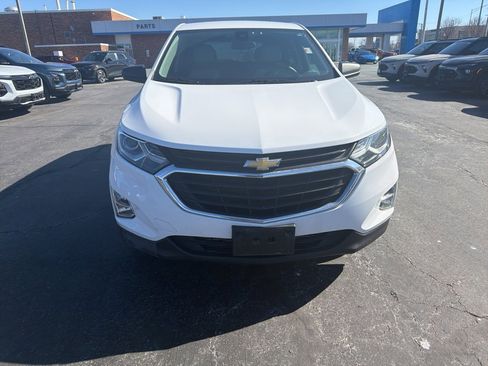 Used 2020 Chevrolet Equinox LS w/ LS Convenience Package image 4