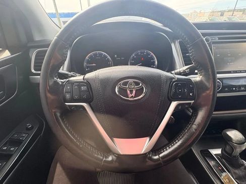 Used 2017 Toyota Highlander Plus w/ Protection Package #3 AWD/4WD image 31