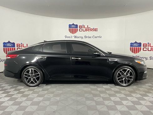 Used 2020 Kia Optima SE image 2