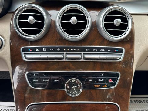 Used 2016 Mercedes-Benz C 300 4MATIC Sedan image 28