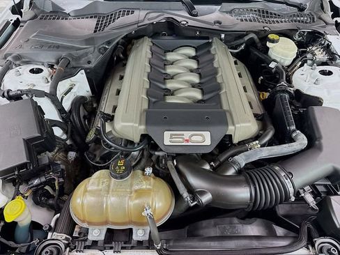 Used 2017 Ford Mustang GT Premium image 27