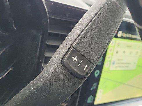 Used 2025 Chevrolet Silverado 2500 LT w/ Convenience Package image 27