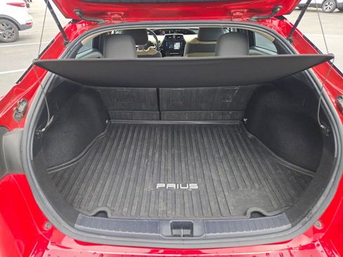 Used 2016 Toyota Prius Four image 15