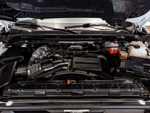 Used 2025 GMC Sierra 2500 Denali Ultimate image 32