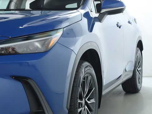 Used 2023 Lexus NX 350 AWD image 5