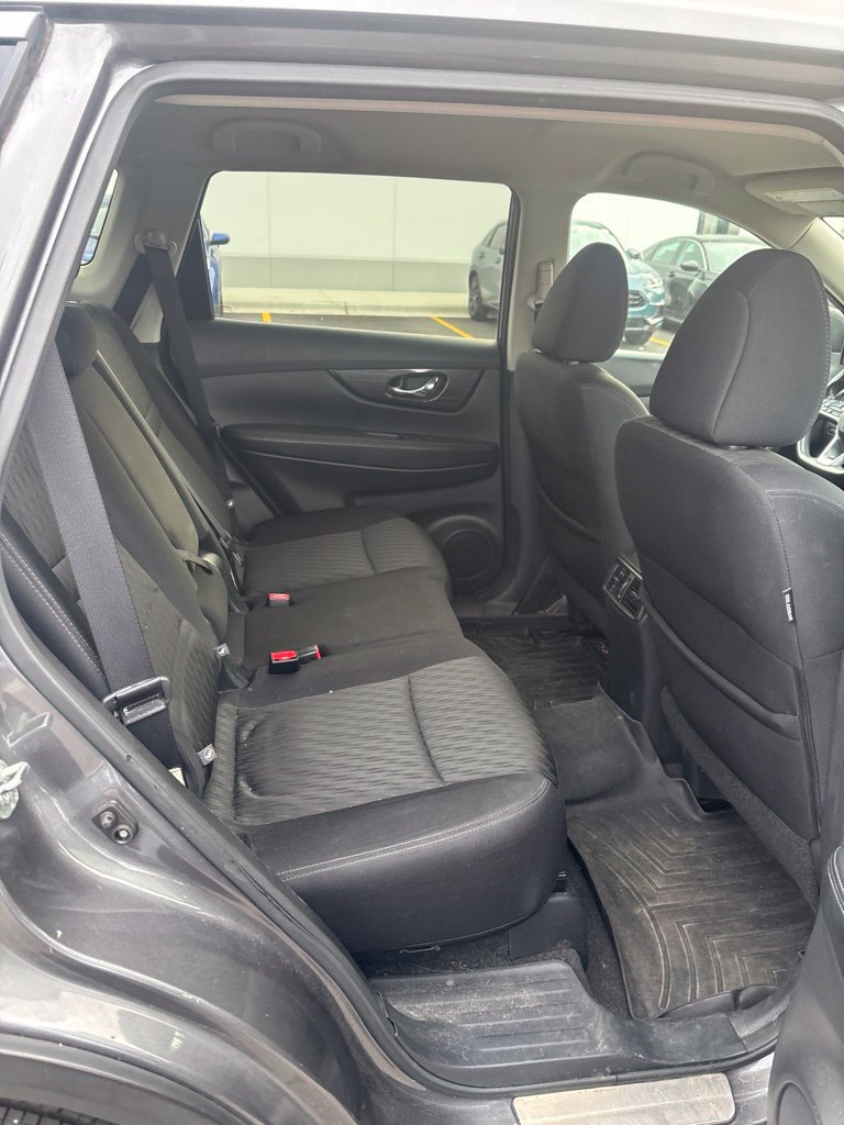 Used 2017 Nissan Rogue SV w/ Midnight Edition Package AWD/4WD image 13