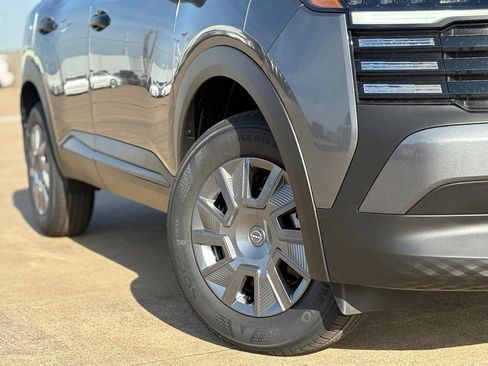 New 2026 Nissan Kicks S image 4