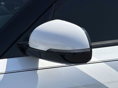 Used 2020 Kia Soul GT-Line FWD image 11