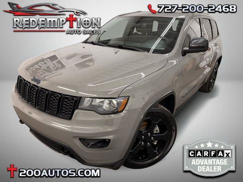 Used 2019 Jeep Grand Cherokee Laredo RWD image 1