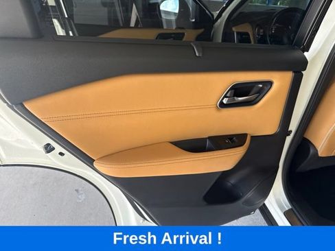 Used 2021 Nissan Rogue Platinum FWD image 14