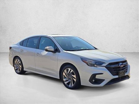 Used 2024 Subaru Legacy Limited image 3