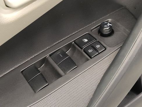 Used 2023 Toyota Corolla LE FWD image 27