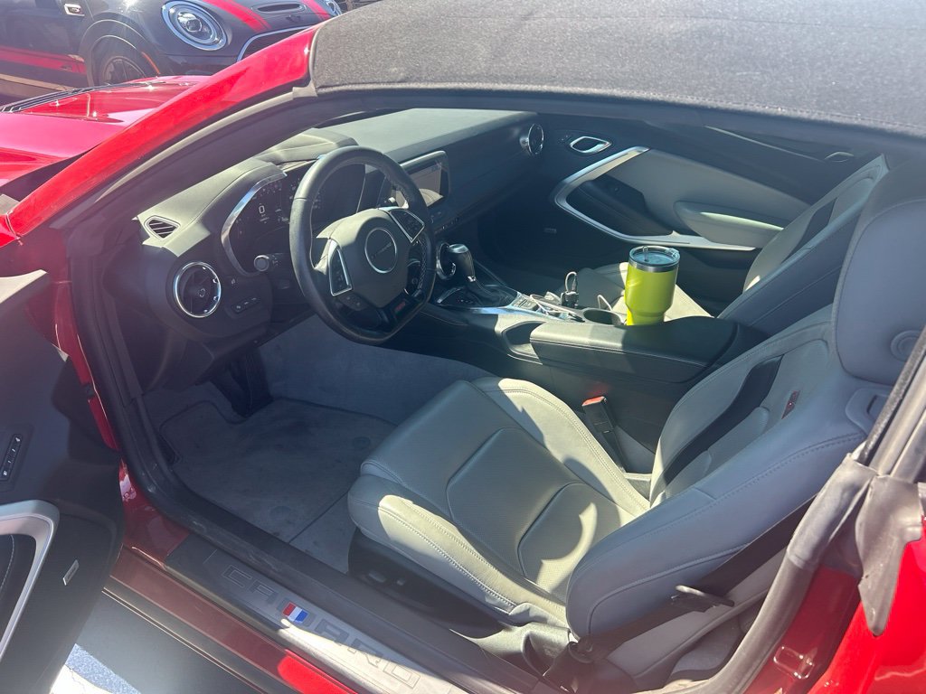 Used 2020 Chevrolet Camaro SS RWD image 9