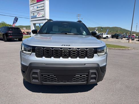 Used 2026 Jeep Cherokee Overland w/ Advanced Pro Tech Group AWD/4WD image 2