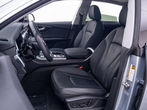 Used 2023 Audi Q8 Premium w/ Convenience Package AWD/4WD image 15
