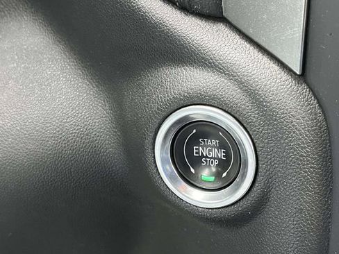 Used 2021 Chevrolet Silverado 1500 RST image 32