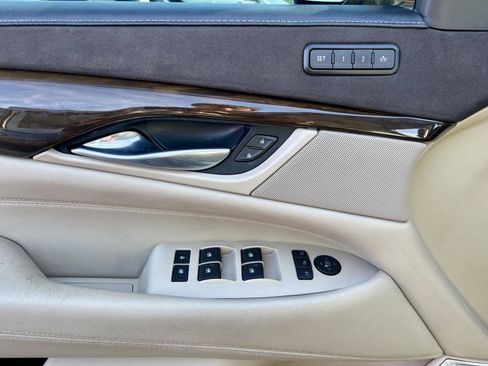 Used 2018 Cadillac Escalade Luxury image 23