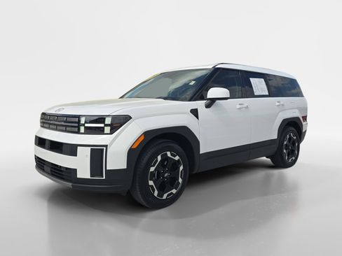 Certified 2025 Hyundai Santa Fe SE w/ Tow & Go Package image 7