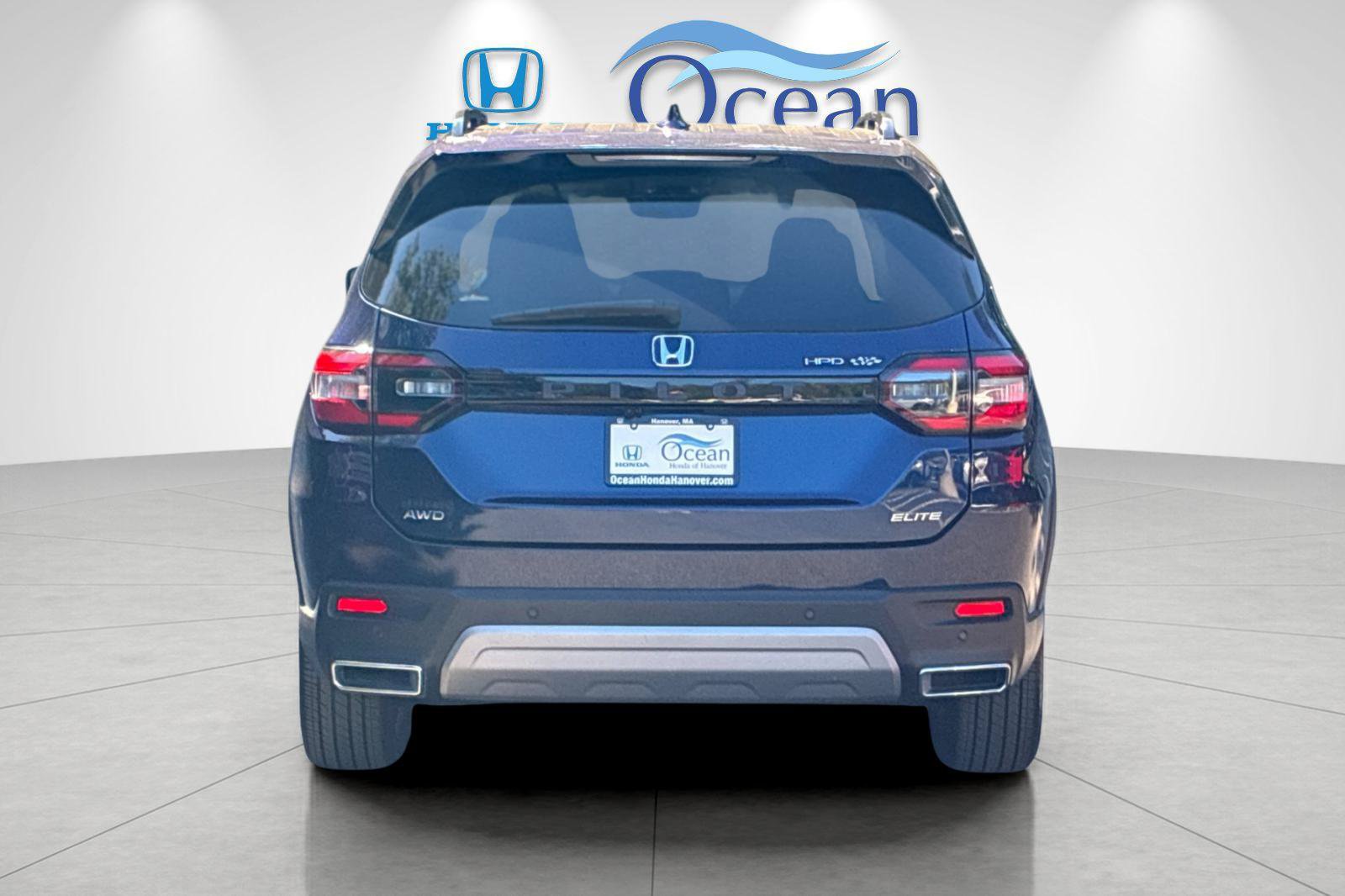 Used 2023 Honda Pilot Elite image 4