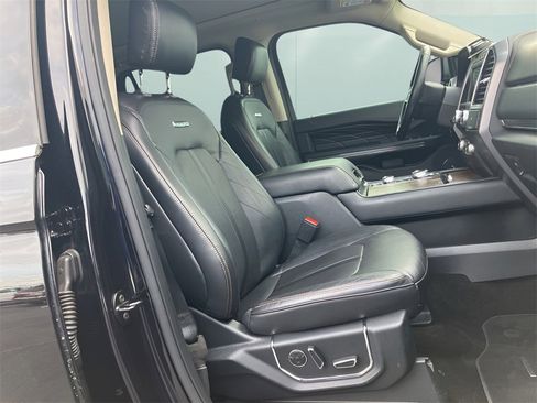 Used 2020 Ford Expedition Max Platinum image 32