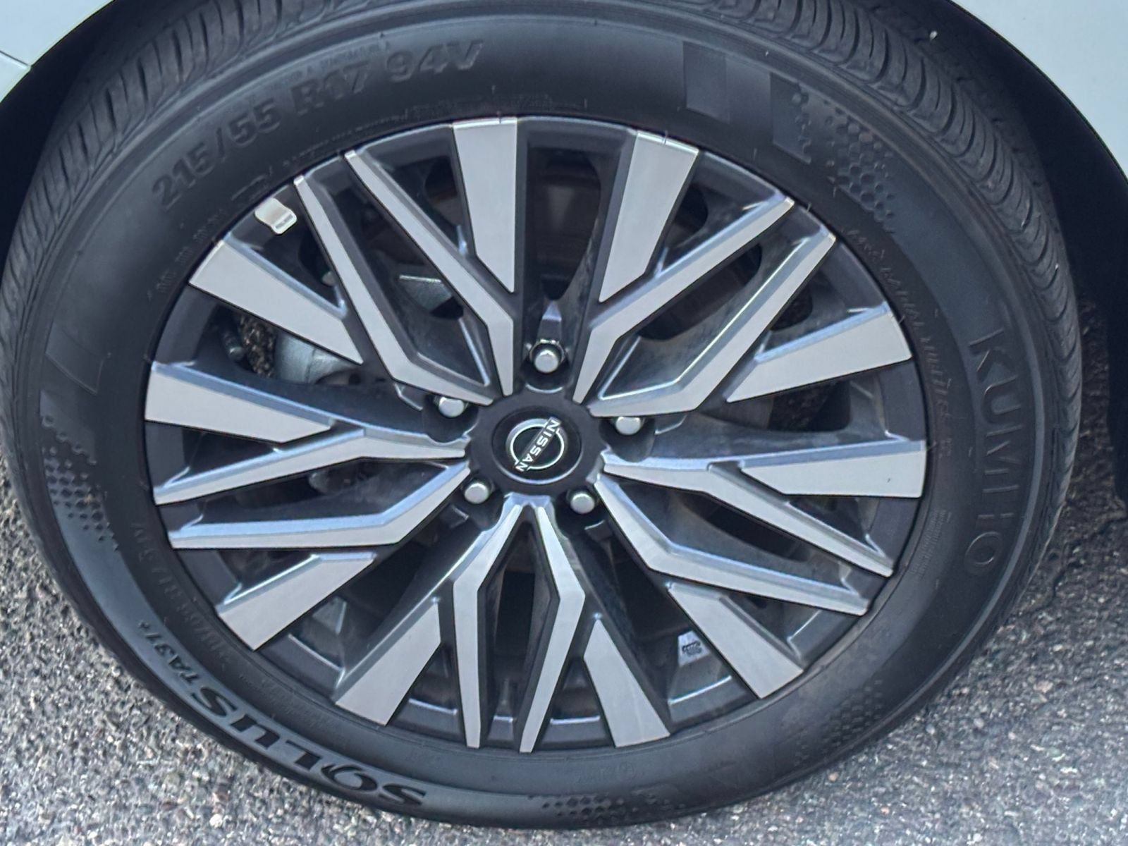 Used 2026 Nissan Altima 2.5 SV FWD image 26